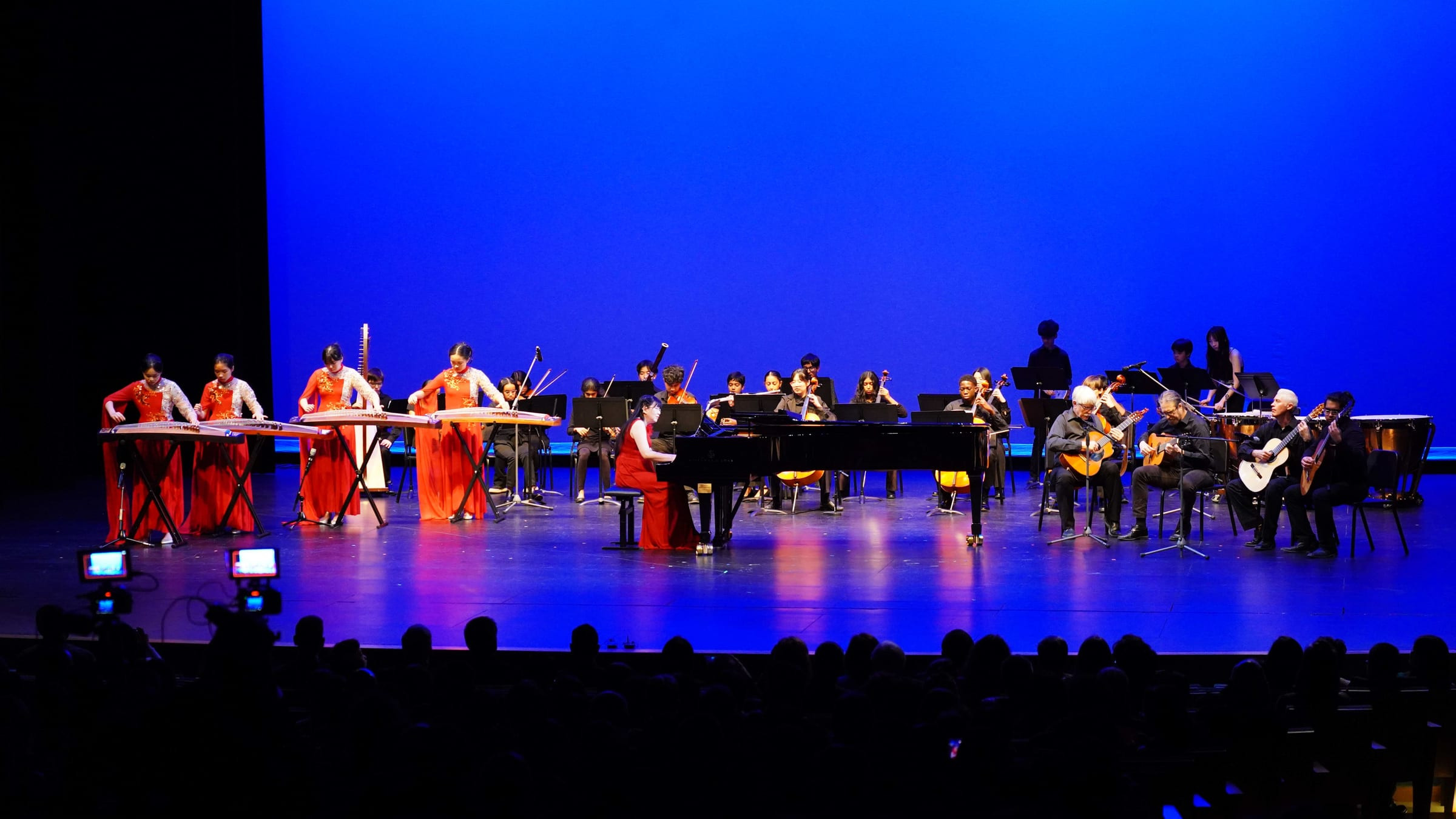 Havana + Uptown Funk Performance