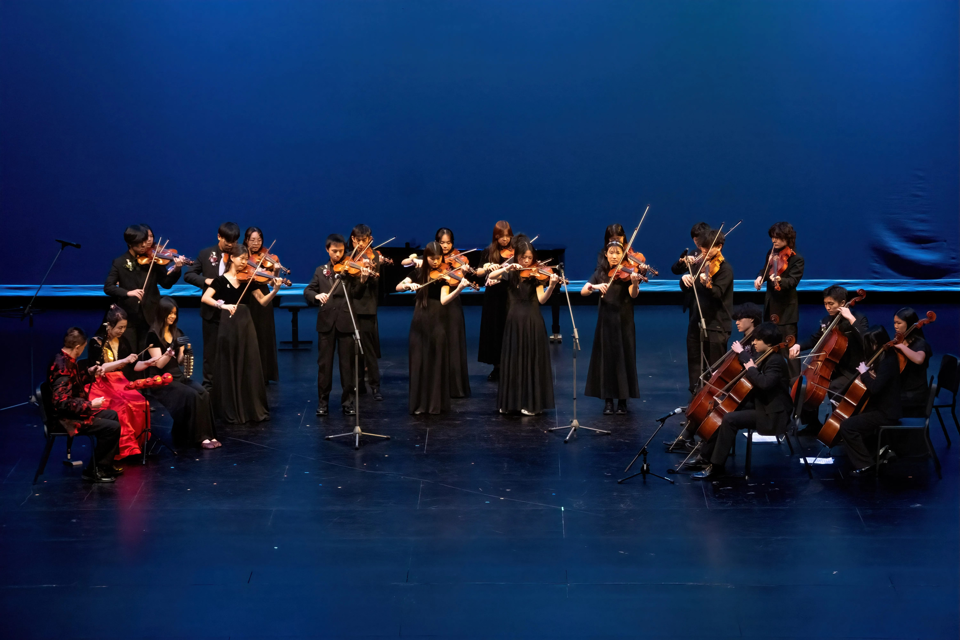 Horse Racing Performance with Erhu